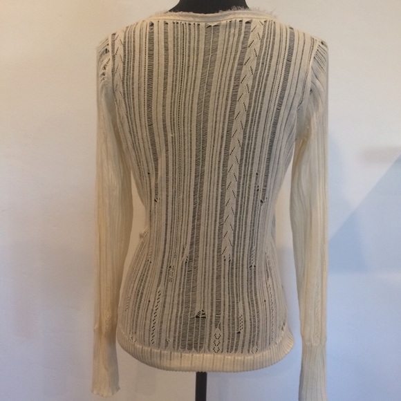 Elie Tahari cream frayed sweater - Picture 2 of 4